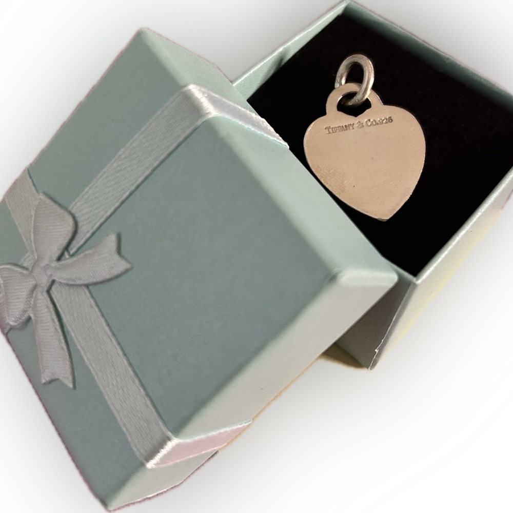 Tiffany & Co. Silver Heart Pendant 925 Pre Loved In Gift Box (Not Tiffany Brand)